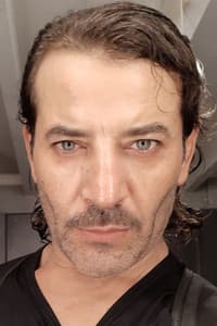Bahram Aloui in La Zone