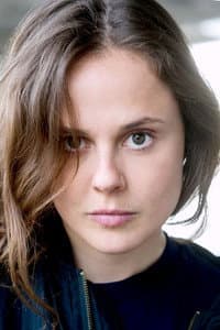 Elisa Plüss in Out of Frame