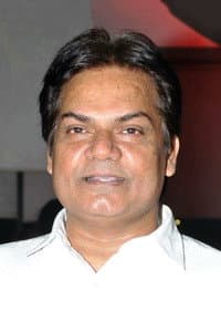 Akhilendra Mishra in Love Training