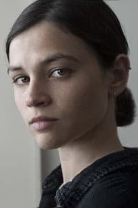 Joy Rieger in Vierges