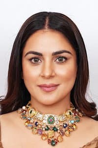 Shraddha Arya in Kothi Mooka