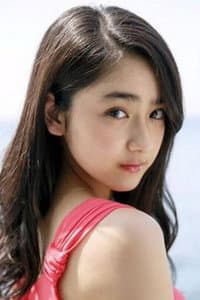 Yuna Taira in honey