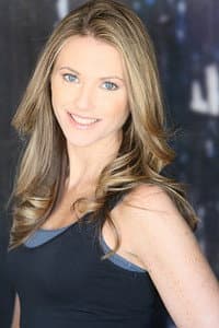 Taryn Reif in Krocodylus