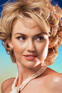 Kelly Carlson in Starship Troopers 2: Hero of the Federation