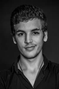 Enzo Tomasini in Par un regard: Chapitre 1