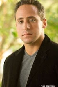 Robert Hy Gorman in The Accidental Tourist