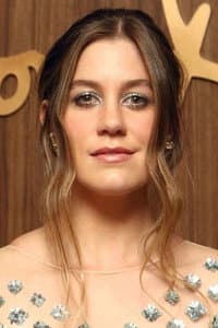 Laura Dreyfuss in After Party