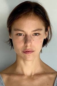 Marion Barbeau in Un homme en fuite