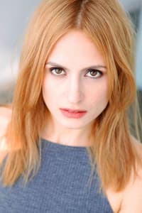 Suzanne May in The Scenesters