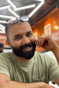 Abid Shamim in Blink Time