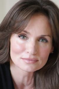 Kristen Cloke in Magnificat