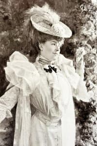 Julia Bartet in Louis XI