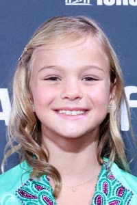 Lexi Venter in Don't Let's Go to the Dogs Tonight