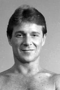 Adrián Ghío in Los golpes bajos