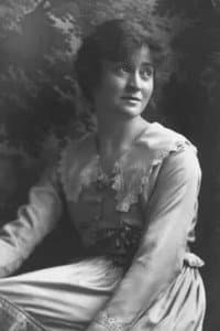 Frances Carson in Framing Father