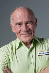 Chris van Niekerk in Sonskyn Beperk