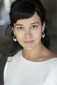 Pauline Caupenne in Et la fête continue !