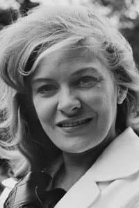 Shirley Cameron in Queen of the Road