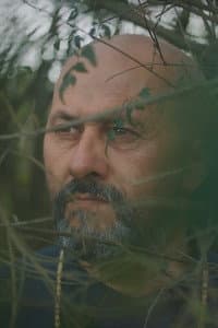 Rasjid César in El susurro