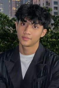 Munggaran in Iblis Dalam Kandungan 2: Deception