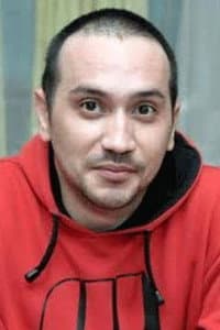 Gary Iskak in Keluarga Tak Kasat Mata
