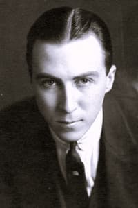 Hassard Short in The Moth