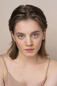 Karina Aleksandrova in Вибрируй выше!