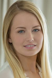 Scarlett Sage in Girls, Girls, and More Girls
