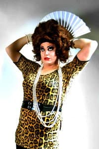 Lady Veneno (Héctor Matesanz) in Juan Carlos