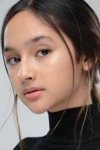 Olivia Morrison in 5 cm: Revolusi Hati