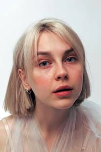 Darya Bryukhanova in Надо снимать фильмы о любви