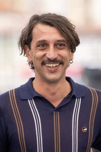 Corrado Fortuna in Si può fare l'amore vestiti?