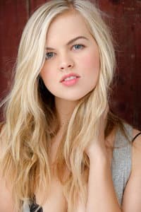 Maddie McCormick in Undercut