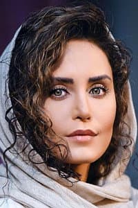 Elnaz Shakerdoost in Man Mitarsam