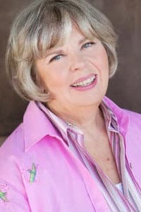 Sharon Madden in Un piede in paradiso