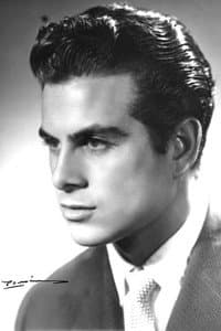 Enrique Vera in El niño de las monjas