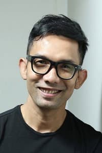 Indra Herlambang in Khalifah