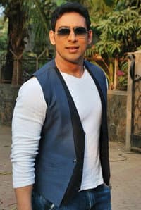 Hrishikesh Pandey in सीआईडी