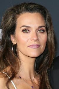 Hilarie Burton Morgan in Black Eyed Dog