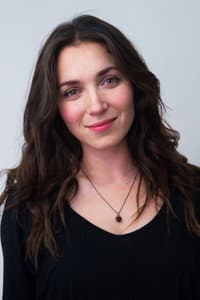 Alejandra Yáñez in Muñecas rotas