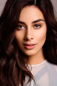 Esmeralda Pimentel in Cuando los Hijos Regresan