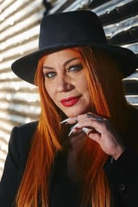 Lourdes Cecilia Fernández in Vivir intentando