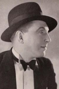 Martin Walker in Sanders of the River
