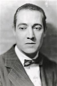 Elliott Dexter in Behold My Wife