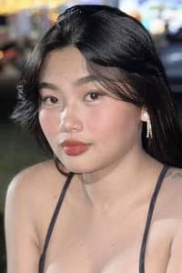 Sheena Cole in Ang Pamumukadkad Ni Mirasol