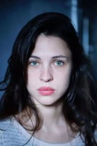 Isabel Aimé González Sola in La Révolution