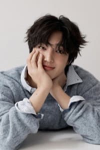Jeon Jin-seo in 신데렐라와 네명의 기사