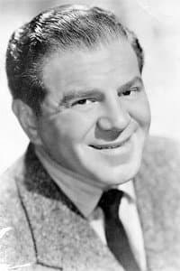 Lionel Stander in The Music Goes 'Round