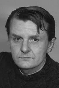 Jiří Plachý in Hřbitov pro cizince