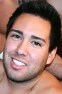 Enrique in Gettin' Bizy